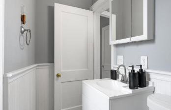 Cozy Home, 19 min to NYC, 3 Car Driveway - Foto 24