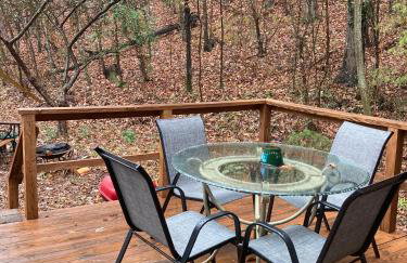 Woodhaven, darling romantic cabin, ATV trails, Mena, AR - Foto 2