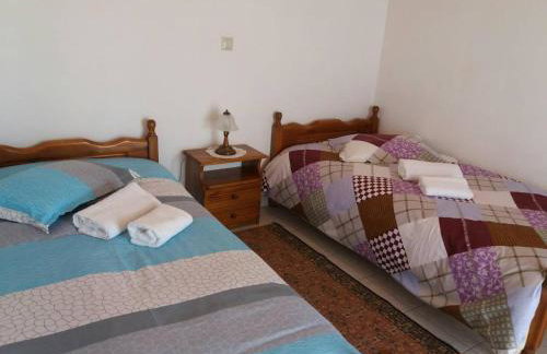 Beachside Mobile Home with Private Yard - Foto 10