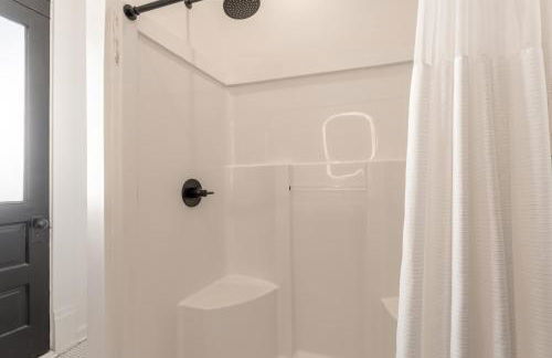 Notes of Southern Charm - Walkable to Food & Shops - Foto 45