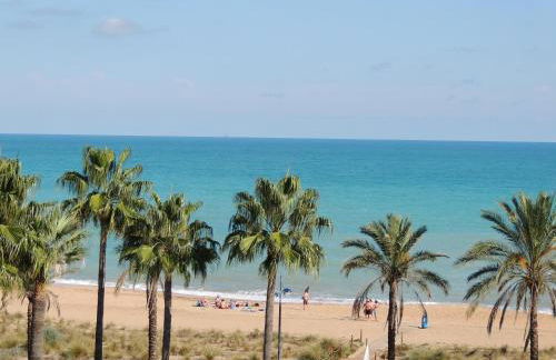 Frente a playa de arena - Foto 2