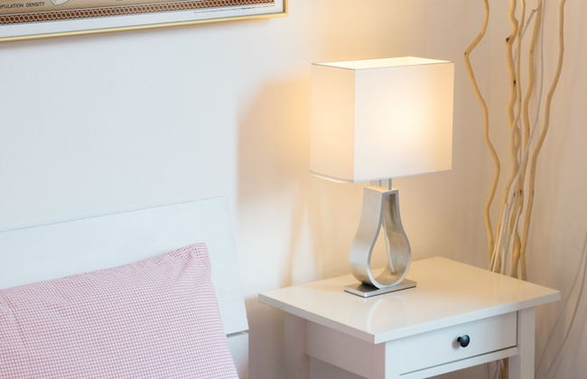 Charming Milanese Apartments - Photo 11