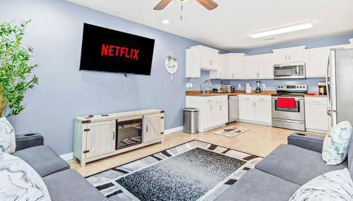 Spacious 3BR Home Near SPI Beach & Restaurants - Foto 2, stove