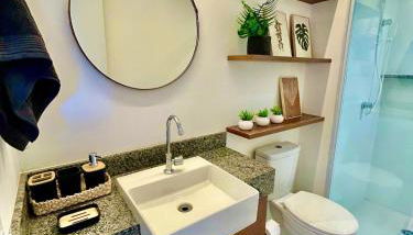 Moema URBAN Heaven - Piscina - Prox Metro - Prox Sh Ibirapuera - Cama Queen - Internet 500mbps - Ar cond - Cozinha completa - Academia - Churrasqueira - Foto 3