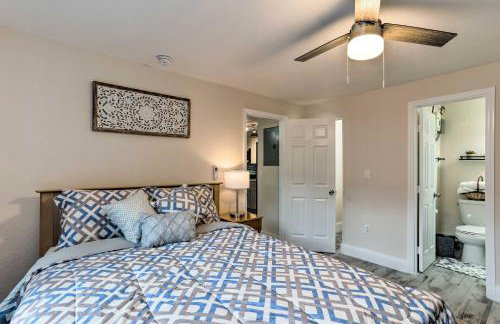 Inviting Apartment Less Than 2 Mi to Riviera Beach! - Foto 17