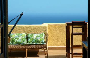 House with Terrace, Amazing views and Private Shared Pool - Foto 9