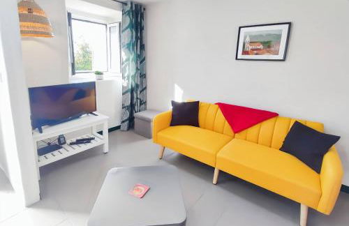 Historic Vineyard Retreat - 1785 Country Cottage in Peral - Foto 1