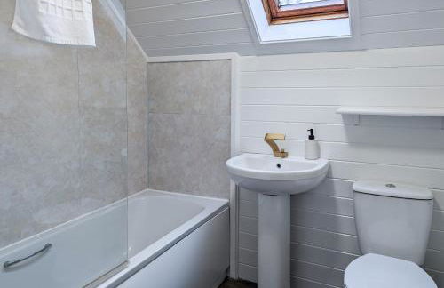 Epona 8 - Hot Tub-Perth-Pets-Luxury - Photo 15