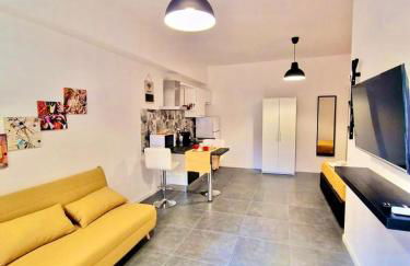 FriendlyHouse - Photo 5