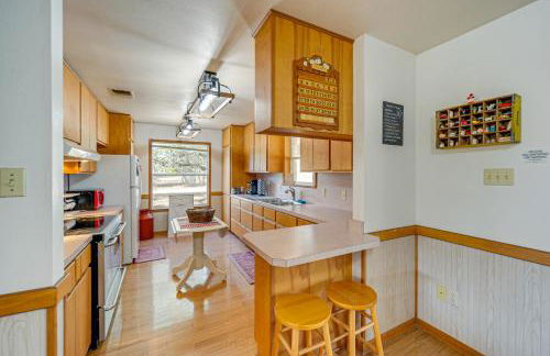 Pet-Friendly Hill Country Retreat with Deck! - Photo 8