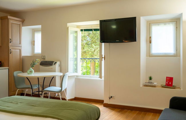 Tremezzo Cozy Studio by Wonderful Italy - Photo 13