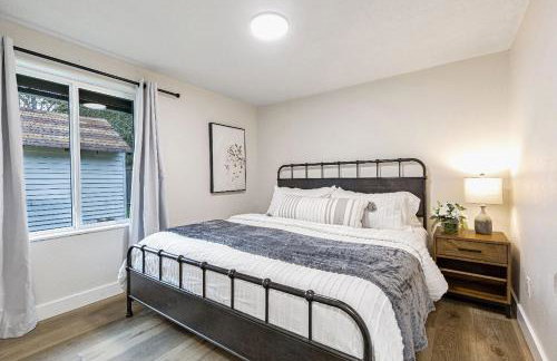 Dog Friendly Cozy Remodeled Shoreline Rambler - Foto 34