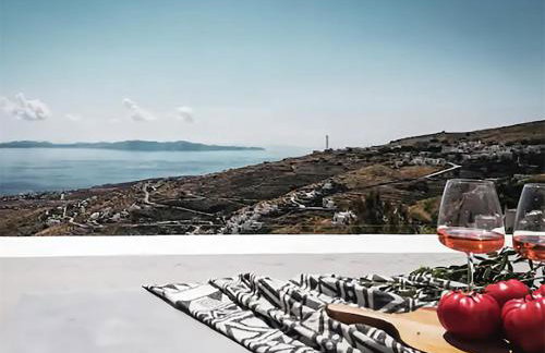 CHARMING 2BR Hilltop Serenity Suite, Lively Greek Village - Foto 1