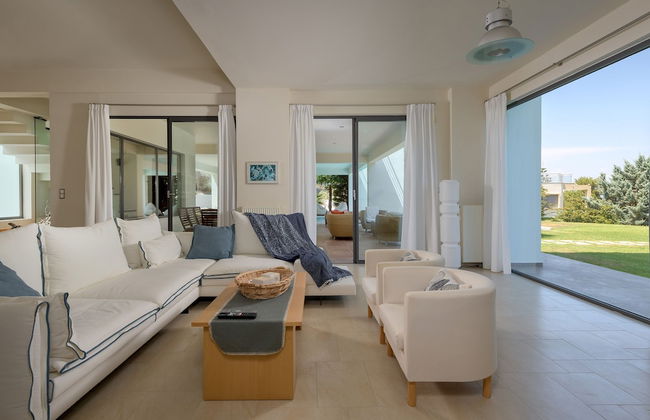 Ixian Hilltop Villa - Photo 12