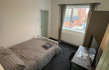 ResiLets - Plessey Road House, Large, Modern Home - Foto 20