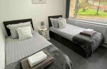 Beautiful renovated former coach house - Photo 19