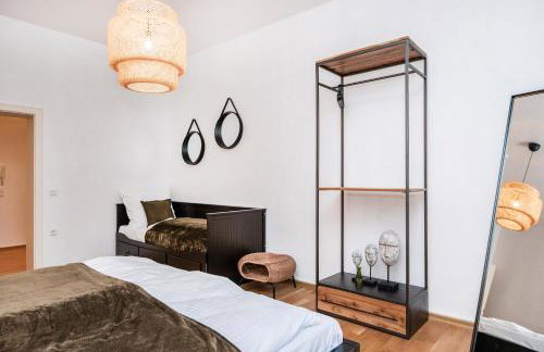 Center Elegance Light Apartment - Photo 5