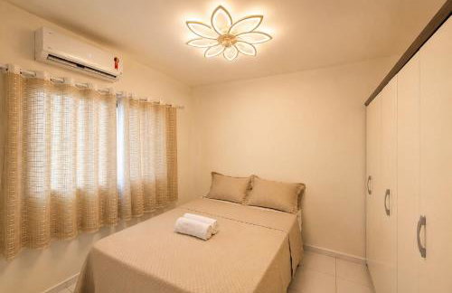 Flat com Piscina Guarajuba 2 Quartos 100m da Praia - Foto 4