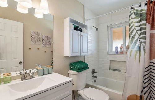 NEW: Tulum Oasis in Denver w/ Hot Tub & Games - Foto 56