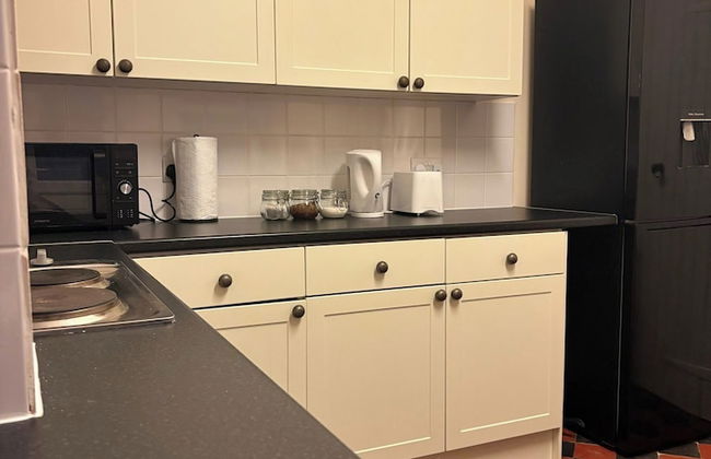 Stylish 2 Bedroom Apartment in Havant - Photo 5