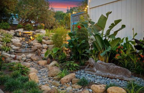 Seaside and Newly Renovated - Photo 5