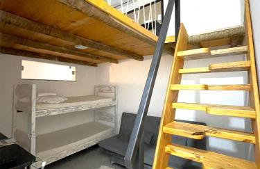 Apartamento 01 · 1Km Bus Station/2.5Km Airport/Air Cooler - Foto 6