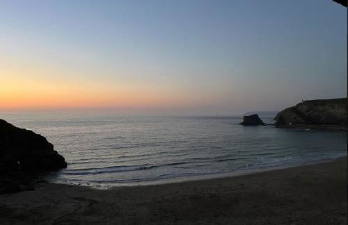 UPPER BEACH HOUSE - Photo 4