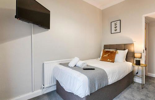 Bright & Spacious Home Near Swansea & Beach - Foto 10