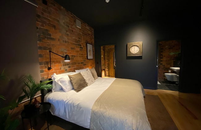 Stunning 3BD Character House near Coleshill - Photo 5