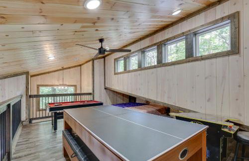 Playground and Pool Table Fun! Broken Bow Retreat - Foto 5