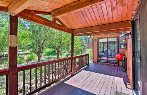 Modern Mountain Chalet Munds Park Retreat with Deck - Foto 21