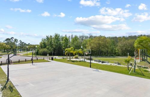 New! 6BR Home Close to Disney World! Private Pool! - Foto 40