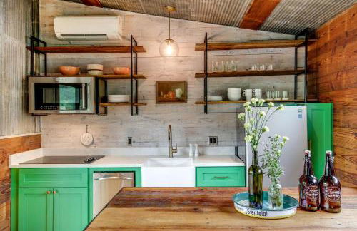 Artisan Cabin with Beautiful Decor and a Classic Fire Pit near Austin, Texas - Foto 21