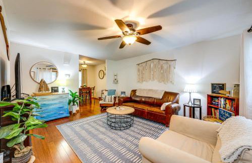 Walk to Owasco Lake Auburn Home with Hot Tub - Foto 6