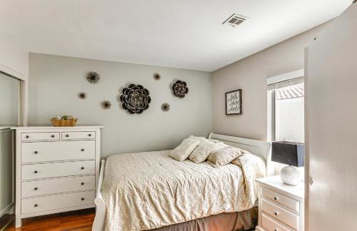 Pool Access Beautiful Modern Home in Las Vegas! - Photo 19