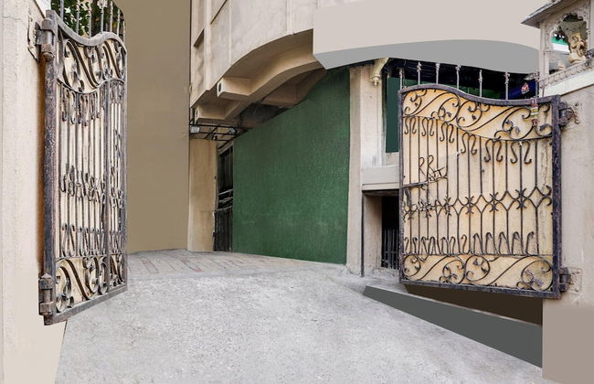 Cozy Stays Andheri Near Western Express Highway - Photo 6