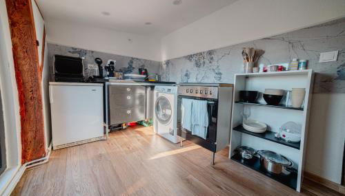 Altbau zum wohlfühlen - Foto 2, stove