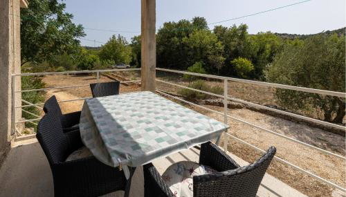 3 Bedroom Beautiful Apartment In Zaton Doli - Foto 2