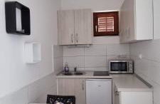 Matea Apartments Milna - Photo 34