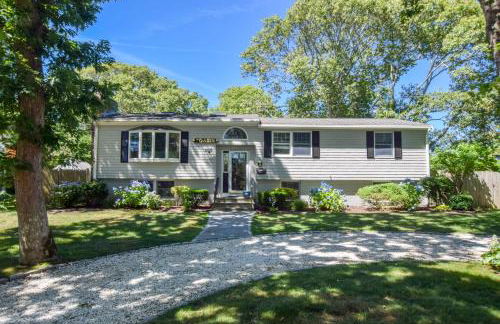 Walk to Bass River Beach Game Room! - Foto 3