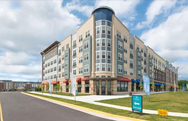 National at Woodbridge - Photo 6