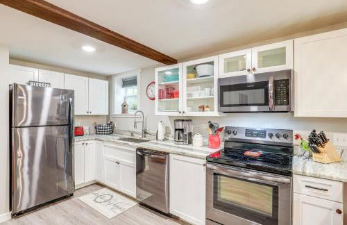 Modern Weaverville Apartment - Walk to Downtown! - Foto 12