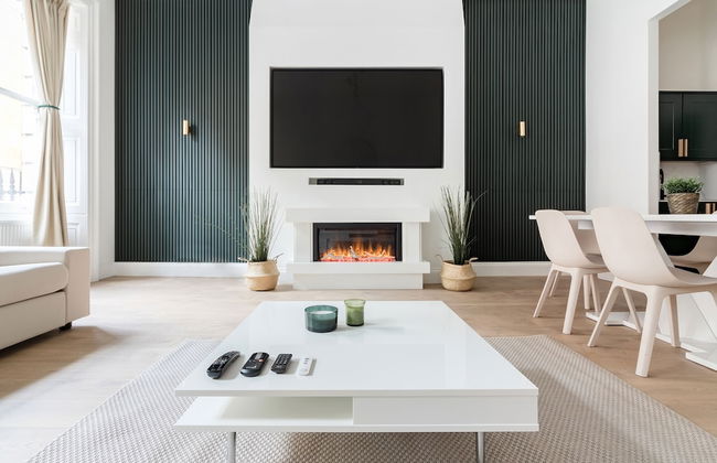 Luxury Apartment in Central London - Photo 26