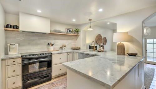 2 Mi to Old Town! Desert Oasis with Pool Access - Foto 5