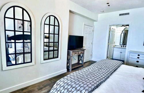 Barefoot Bliss - beachfront condo - sleeps 12 - Foto 34