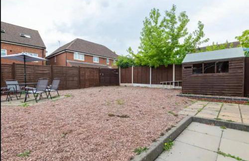 Marston 5 Bedroom Home With Parking Near HS2 & NEC & BHX - Foto 29