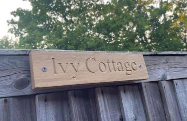 Ivy Cottage Two Bedroom & Garden in Temple Fortune - Foto 18