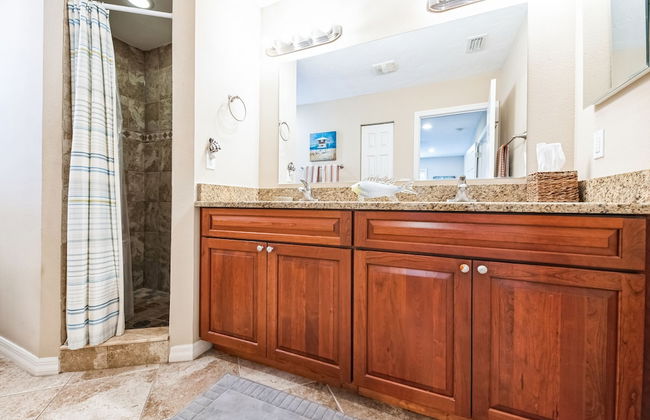 Comfy Home W/ Heated Pool Near Siesta Key Beach 2 Bedroom Home - Foto 21