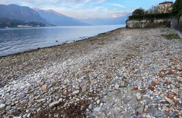 Mella Bellagio -La Corte - at the Lake with parking - Foto 21