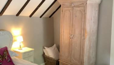 1A River Cottage, Baslow - Photo 3
